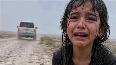 رمامها اعمامها في طريق ترابي لسرقه ميراثها
