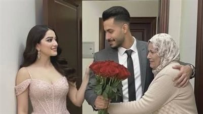 فتاه تقع في حب رجل اكبر منها