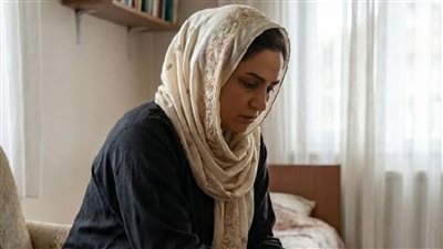 لعل من الضرير حياه يملأها العبير