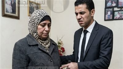 جاكت امي الرمادي